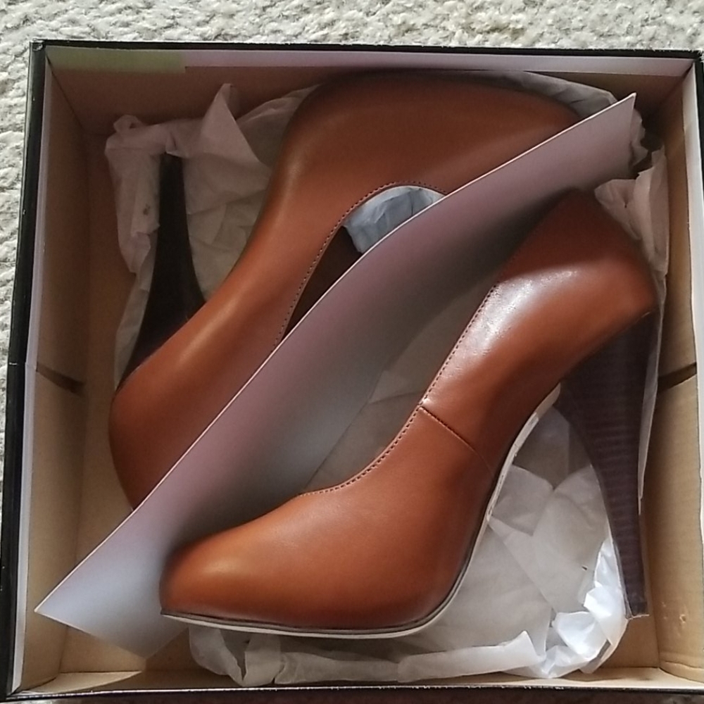 Platform/Pump Shoes - Picture 5 of 5